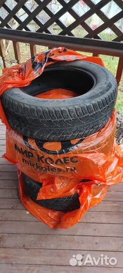 Kumho I'Zen RV Stud KC16 225/65 R17 106T