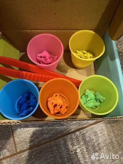 Развивающие игрушки и пазлы