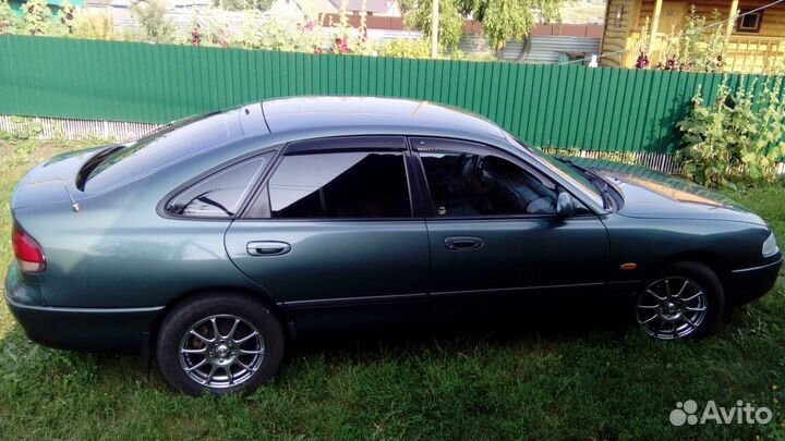 Mazda 626 1.8 МТ, 1997, 250 000 км