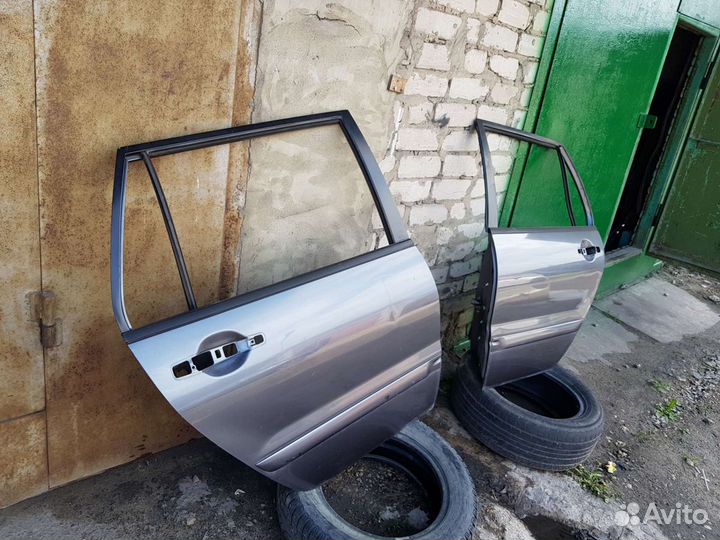 Дверь задняя Mitsubishi lancer 9