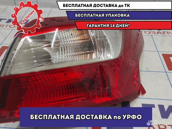 Фонарь задний правый Ford Focus 3 1863057. Есть ск