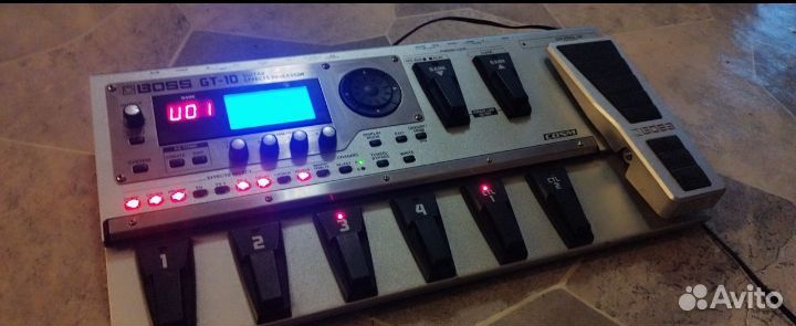 Гитарный процессор Boss GT-10 + рюкзак Boss BA-CB3