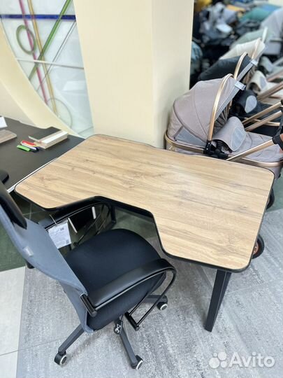 Компьютерный стол Лофт цвет дуб