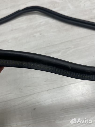 Уплотнение багажника Bmw F20