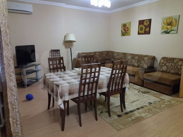 3-к. квартира, 85 м², 8/10 эт.