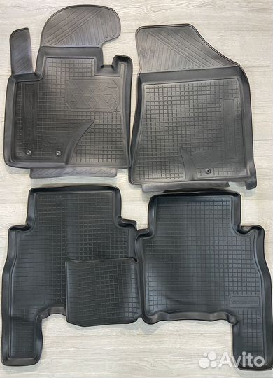 Оригинальные резиновые ковры Kia Sorento 2
