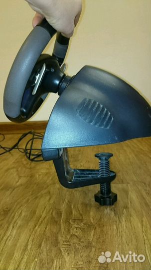 Руль с педалями и геймпад