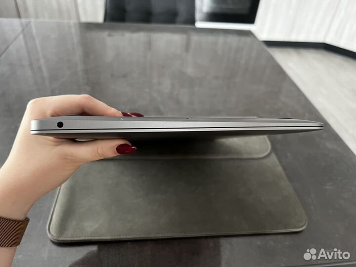 Apple MacBook air 13 2020 m1 8gb 256