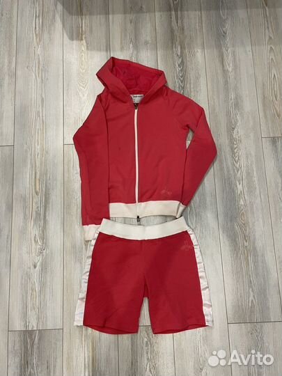 Костюм спортивный