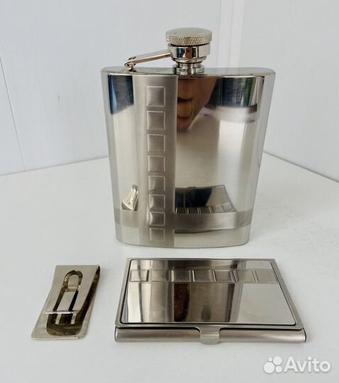 Фляжка подарочная St.Queir