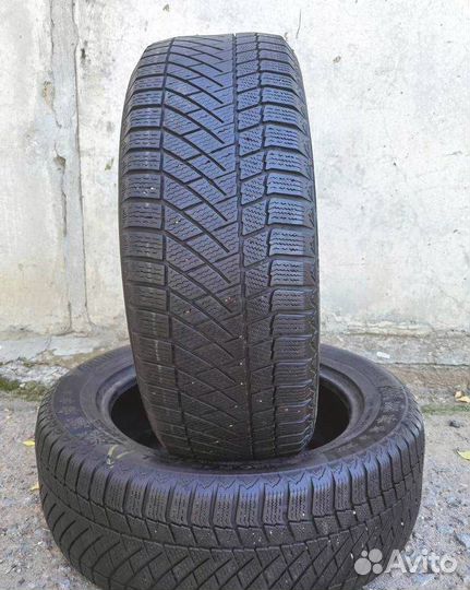 Continental ContiVikingContact 6 225/60 R18 104T
