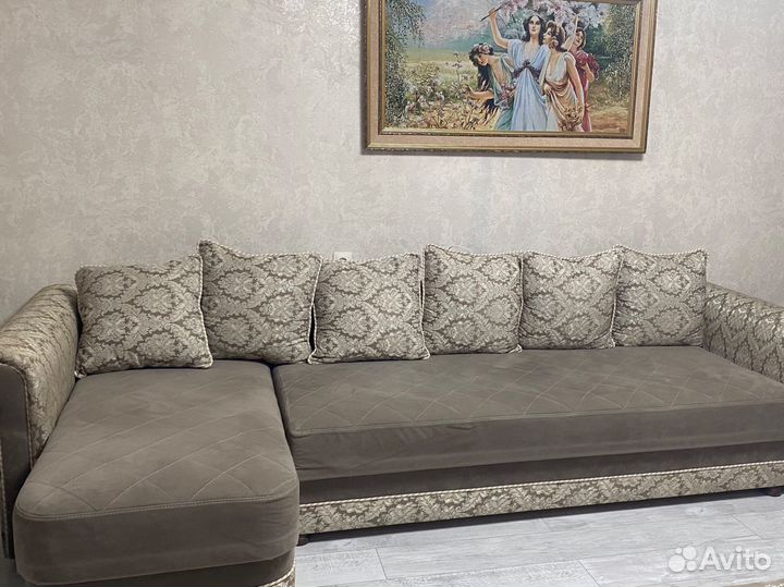 Угловой диван