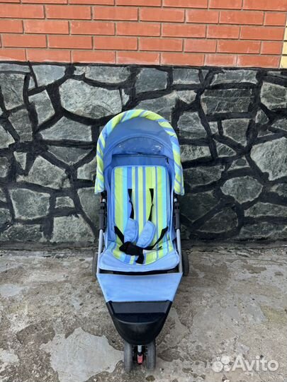 Детская коляска, сани и велосипед