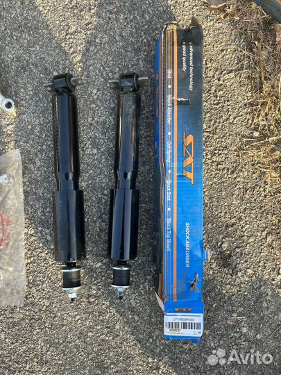 Амортизаторы передние на mmc pajero 1