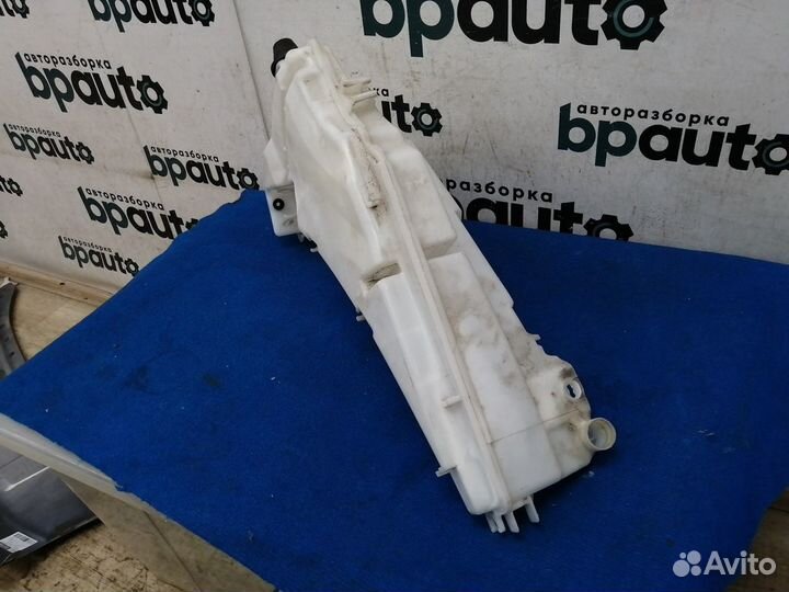 Бачок омывателя HY32-17B613-AC Land Rover