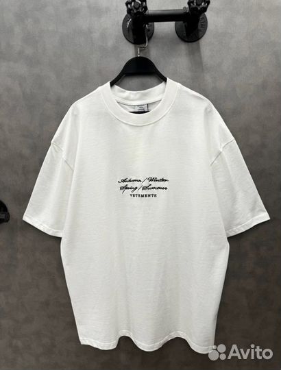 Футболка vetements