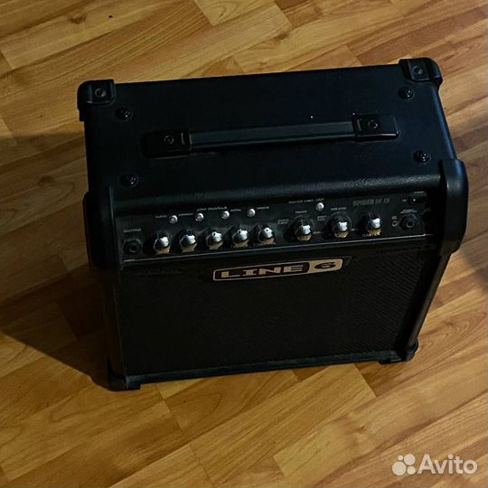 Гитарный комбоусилитель Line 6 spider IV 15
