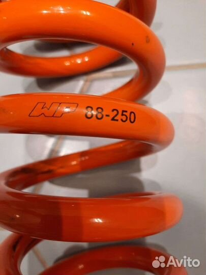 Пружина заднего амортизатора ктм 560 SMR WP 88-250