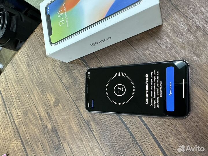 iPhone X, 256 ГБ