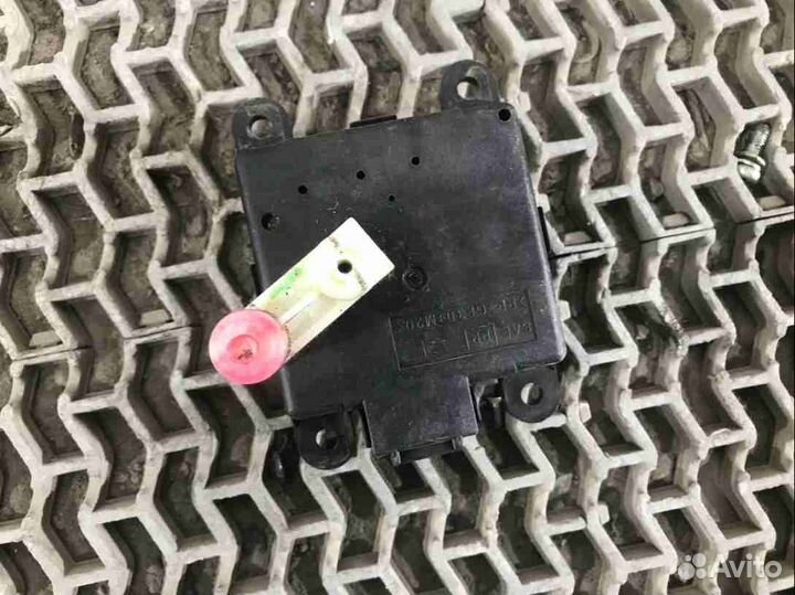 Моторчик заслонки печки Honda Civic 080626F