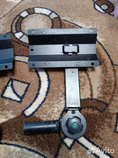 Кронштейн для акустики