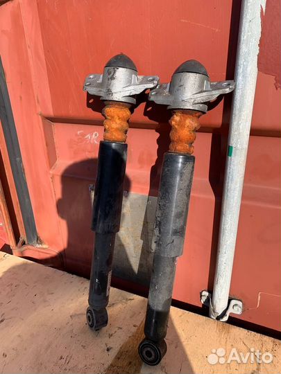 Амортизатор задний Volkswagen Passat B6 B7