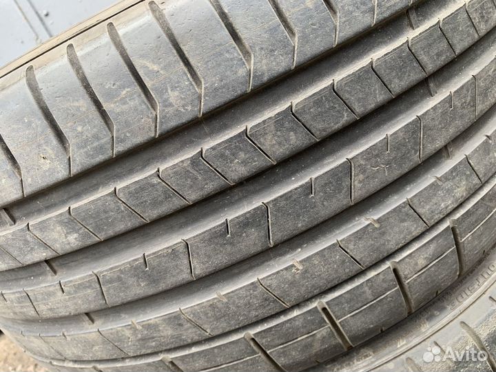 Pirelli P Zero PZ4 255/30 R20