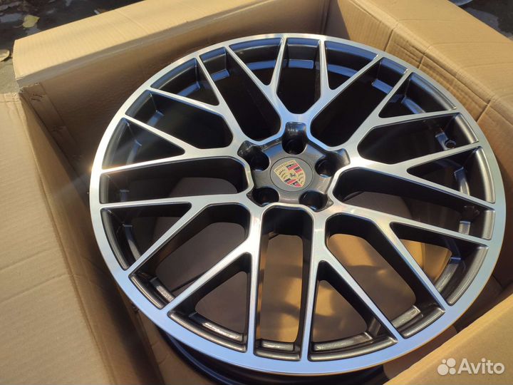 Шины диски и колеса на porsche macan r21