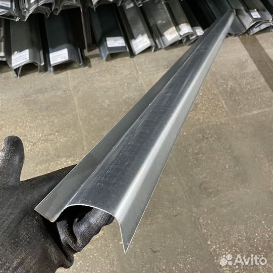 Порог Iveco Daily 1999-2006 (200см) (1мм)