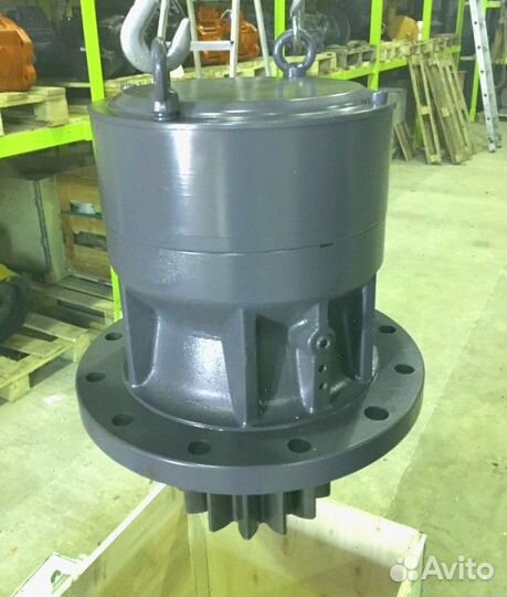 CX700B Редуктор поворота Case CX210