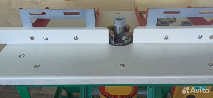 Фрезерный станок по дереву