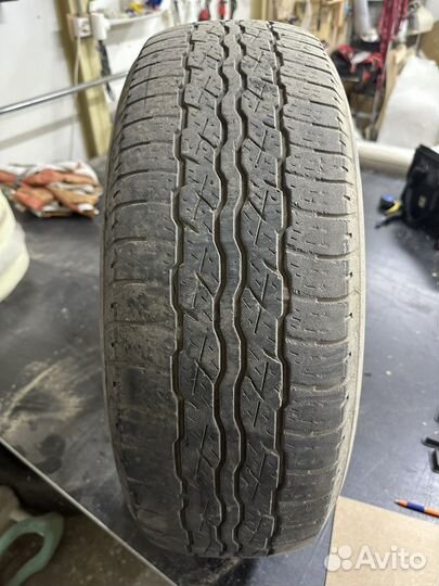 Bridgestone Dueler H/T 687 225/65 R17