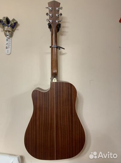 Электроакустическая гитара Parkwood