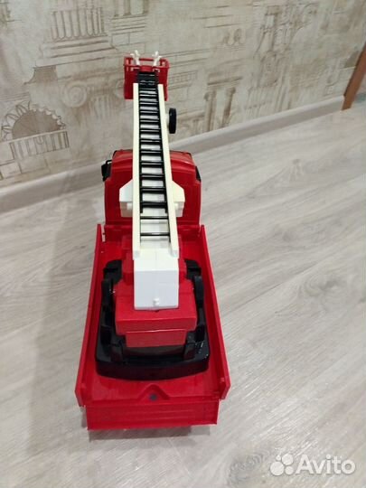 Игрушка пожарная машина