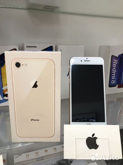 iPhone 8, 64 ГБ