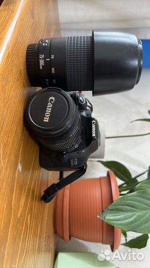 Зеркальный фотоаппарат canon d550