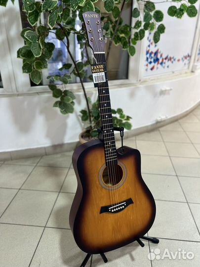 Гитара новая