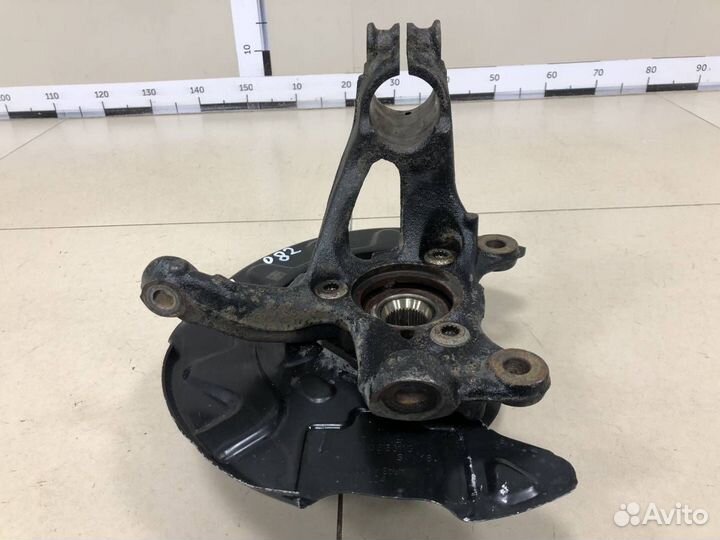 Цапфа/кулак поворотный передний левый Skoda Octavi