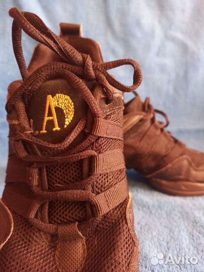 Сникерсы, кроссовки танцевальные