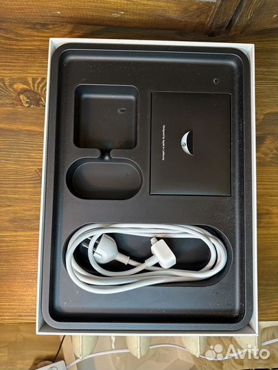 Коробка от macbook pro 13