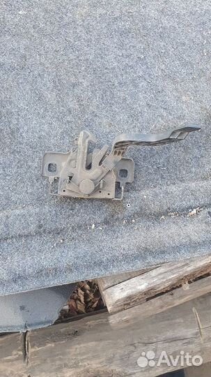 Замок капота renault logan 2