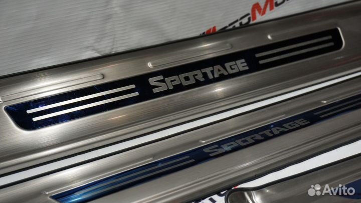 Накладки на пороги KIA Sportage