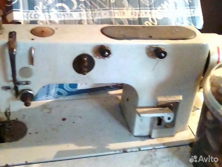 Швейная машина 1022 кл