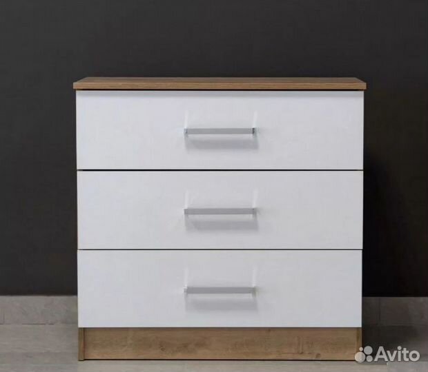 Адель Комод