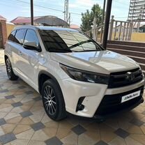 Toyota Highlander 3.5 AT, 2016, 210 000 км, с пробегом, цена 3 750 000 руб.