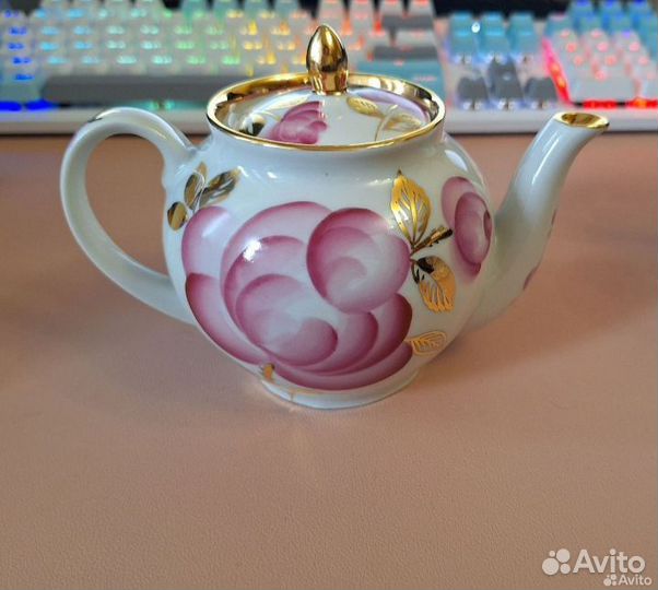 Чайник фарфоровый СССР