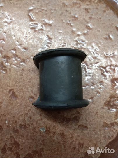 Втулка стабилизатора на toyota lite/townace