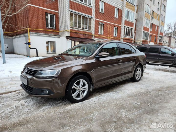 Volkswagen Jetta 1.6 AT, 2013, 183 319 км