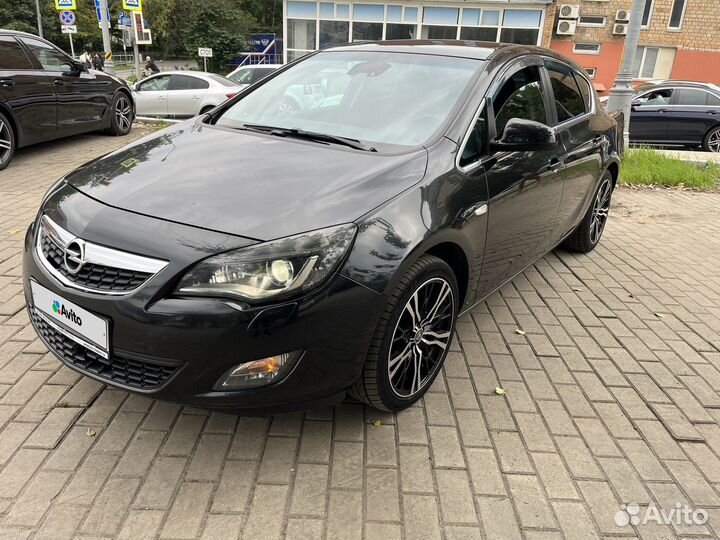 Opel Astra, 2012