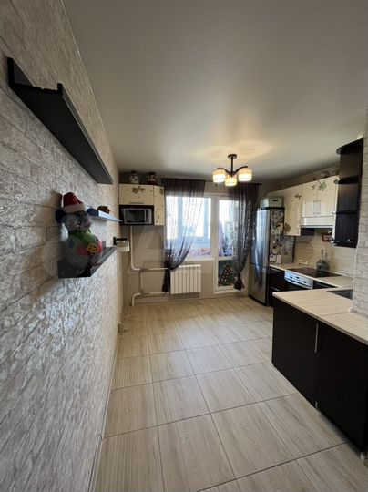 3-к. квартира, 73 м², 10/16 эт.